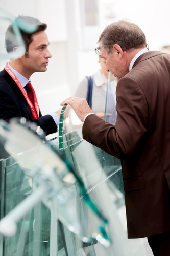 In Sachen Flachglasanwendungen erwartet die Besucher wieder eine Vielzahl an neuen Gläsern.. - Messe Düsseldorf - © Messe Düsseldorf
In Sachen Flachglasanwendungen erwartet die Besucher wieder eine Vielzahl an neuen Gläsern.. - Messe Düsseldorf - © Messe Düsseldorf
