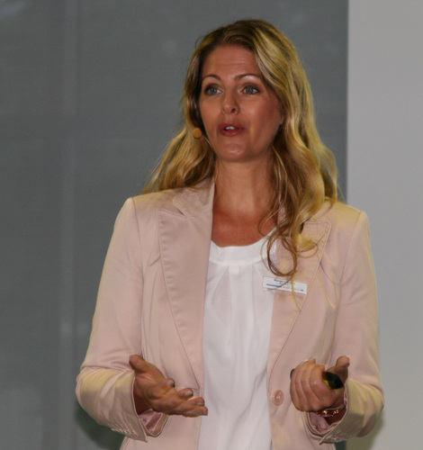 Moderatorin Margit Lieverz - Daniel Mund / GLASWELT