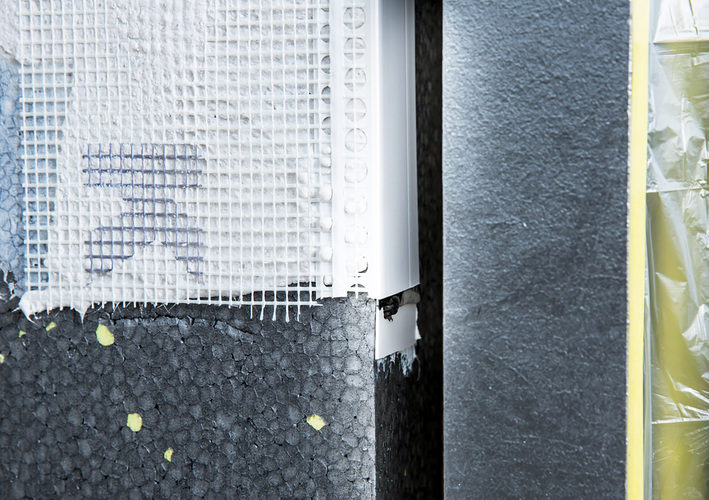 Profistöße mit Fugenflankenprofil-Verlängerungen schlagregendicht herstellen - Sto SE & Co. KGaA