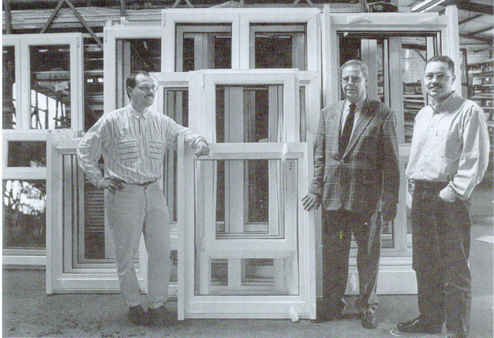 Eine Aufnahme aus dem Unternehmen von 1995. - Walter Fenster + Türen - © Walter Fenster + Türen
