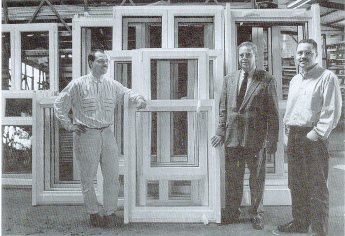 Eine Aufnahme aus dem Unternehmen von 1995. - Walter Fenster + Türen - © Walter Fenster + Türen
Eine Aufnahme aus dem Unternehmen von 1995. - Walter Fenster + Türen - © Walter Fenster + Türen