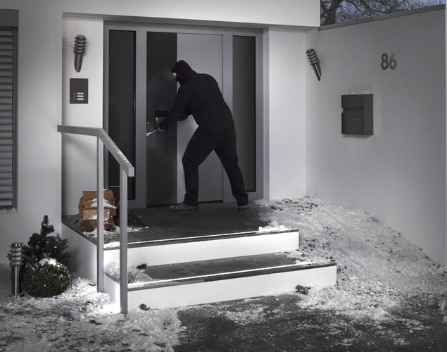 Die Hörmann Aluminium-Haustüren ThermoSafe und ThermoCarbon entsprechen serienmäßig der Widerstandsklasse RC 3. - Hörmann