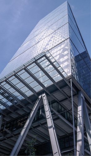 In der Glasfassade des neuen Leadenhall Buildings sind große Scheiben von Tianjin Northglass verbaut. - Matthias Rehberger / GLASWELT - © Matthias Rehberger / GLASWELT
