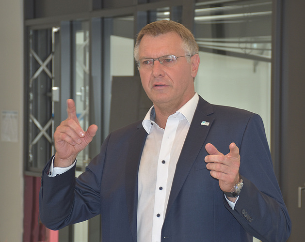 Gastgeber Detlef Timm - Daniel Mund / GLASWELT