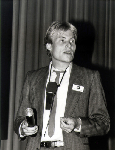 In Vorträgen und Seminaren gibt Ulrich Sieberath auch schon 1987 sein Wissen weiter. - ift Rosenheim - © ift Rosenheim
