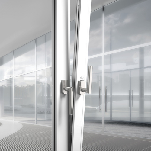 Zertifizierte Sicherheit mit abschließbaren Fenstergriffen. - © Hewi
Zertifizierte Sicherheit mit abschließbaren Fenstergriffen. - Hewi