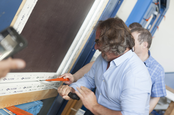 Auch der Selbstversuch als Einbrecher gehörte zum Programm. - Winkhaus