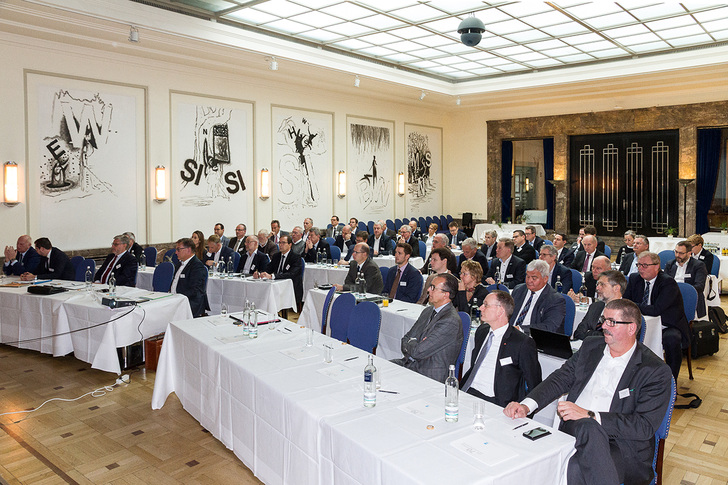Rund 60 Vertreter der Schloss- und Beschlagindustrie sowie des Baubeschlagfachhandels trafen sich zur “Ständigen Konferenz“ in Weimar. - FVSB - © FVSB

