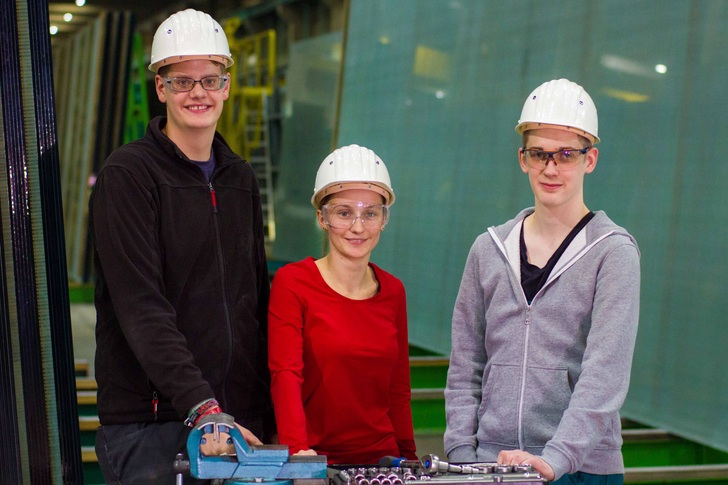 Um junge Arbeitssuchende anzusprechen, wurde das Stellen-Portal “Zukunft im Glas “ geschaffen, das schnell und jederzeit abrufbar ist. - BAGV Glas+Solar - © BAGV Glas+Solar
