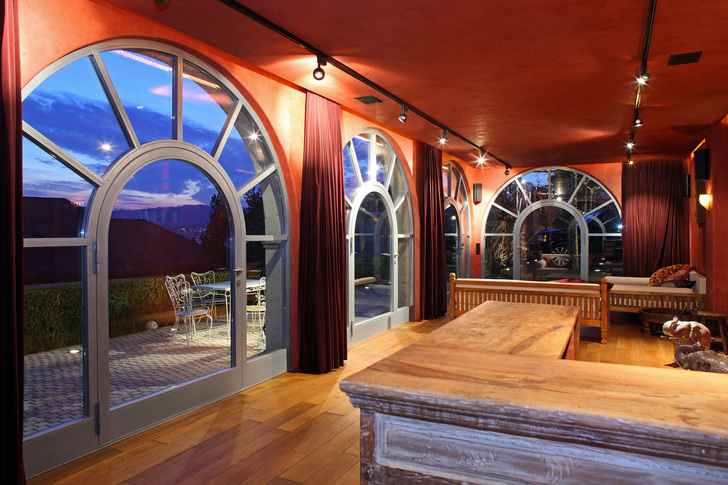 Fenster müssen nicht eckig sein. - VFF/Forster Profilsysteme