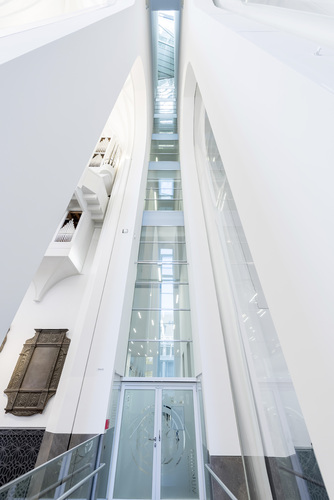 Ein Highlight des Entwurfs ist die hohe absturzsichernde Verglasung, die von den Hoba-Brandschutzexperten entwickelt wurde. - Hoba