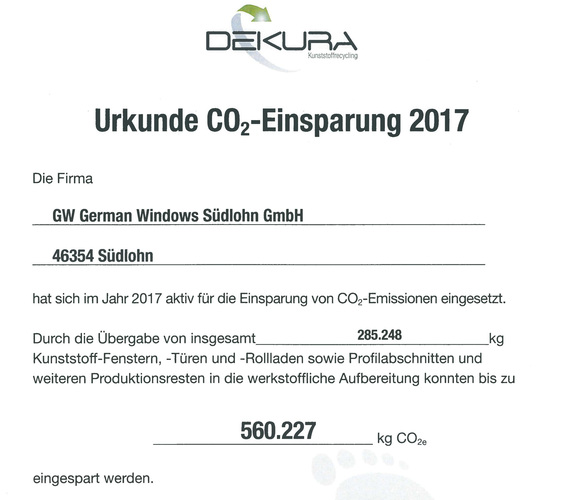 Aktuelle Zertifikate belegen die Bemühungen: Allein am German Windows-Stammsitz in Südlohn konnten bereits 285.248 Kilogramm PVC recycelt werden. Das entspricht einer Einsparung von 560.227 Kilogramm CO2. - GW GERMAN WINDOWS