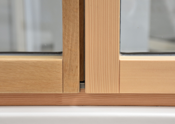 Schmale Flügelprofile ermöglichen größere Glasflächen. Das bringt bis zu 20% mehr Glasanteil und damit mehr Tageslicht gegenüber herkömmlichen Systemen. - Daniel Mund / GLASWELT