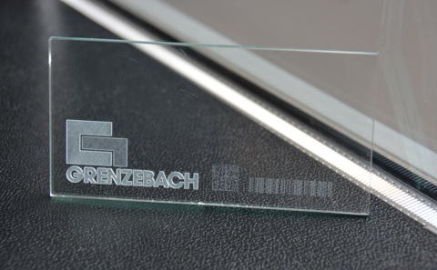 Glas mit stets aktuellem digitalen Fingerabdruck — Grenzebach stellt dafür unterschiedliche Systeme bereit. - Grenzebach - © Grenzebach
