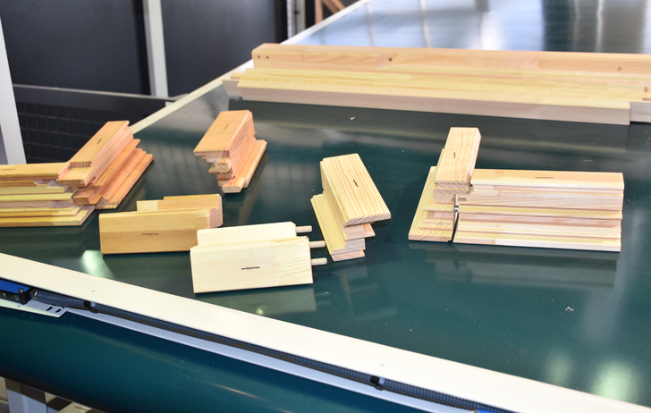 Alle aktuellen Fenstereckverbindungen sowie die neusten Fenstersysteme werden auf verschiedenen Conturex-Modellen live vorgeführt. - Daniel Mund / GLASWELT