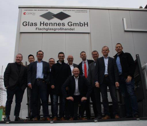 Auch eine Reihe von Industrie-Partnern war mit dormakaba, Kawo, Pauli & Sohn, Südmetall, WSS und Autohaus Schmitz (Köln) mit vor Ort. - Glas Hennes