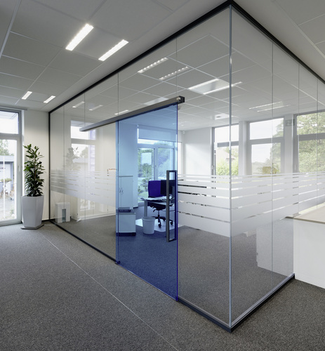 Die Vielfalt der Glasprodukte zeigt sich in den Details: Alle Türen sind designt. - Semcoglas