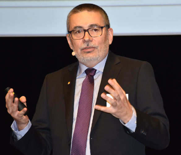 Peter Schober, Leiter der Abteilung Bautechnik, Holzforschung Austria - Daniel Mund / GLASWELT