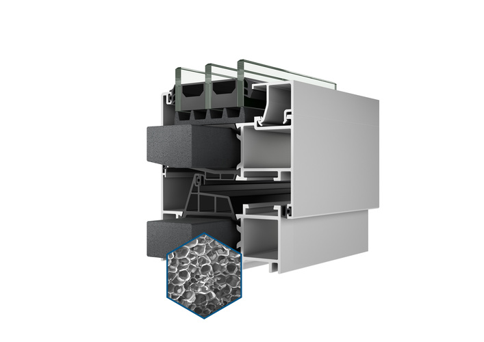 Zell-Nahaufnahme: Das Bild zeigt die beiden Schaumblöcke und die Zellnahaufnahme im Sechseck - Gargiulo