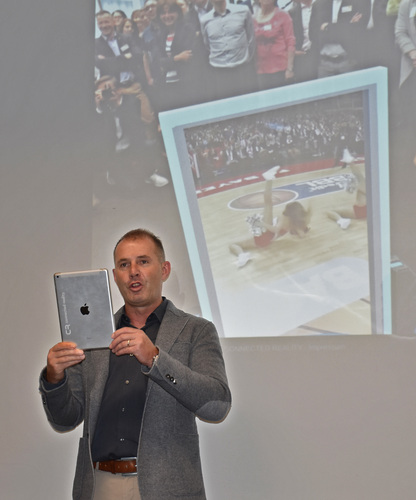 “Der VR-Hype beim Endverbraucher ebbt ab, im B2B-Bereich ist dieser jedoch stark im Kommen", so der Experte Christoph Ostler - Daniel Mund / GLASWELT