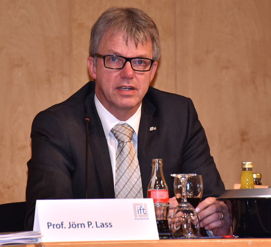 Ab 2020 ist Prof. Jörn P. Lass der neue Institutsleiter des ift Rosenheim - Daniel Mund / GLASWELT - © Daniel Mund / GLASWELT
