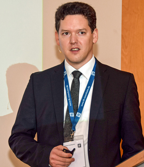 Der Autor Manuel Demel ist seit 2009 Mitarbeiter am ift Rosenheim und seit 2018 Projektingenieur für den Geschäftsbereich Technik. Weitere Funktionen und Tätigkeiten: Lehrbeauftragter an der TH Rosenheim, Referent bei Fachkongressen und Workshops sowie Mitarbeit in DIN und Arbeitsgruppen im VFF und BF.