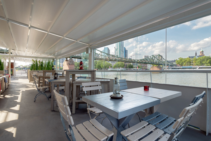 Das Kölner Unternehmen ist sowohl in der Messehalle als auch auf der Sonderschau Outdoor. Ambiente. Living. mit einer Präsentationsfläche vertreten.