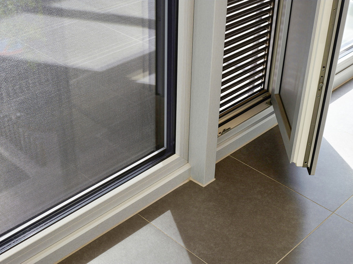 Wenn es insbesondere um Sicherheit geht, bietet Renson das einbruchhemmende Lüftungsgitter 431 mit RC2-Zertifizierung.