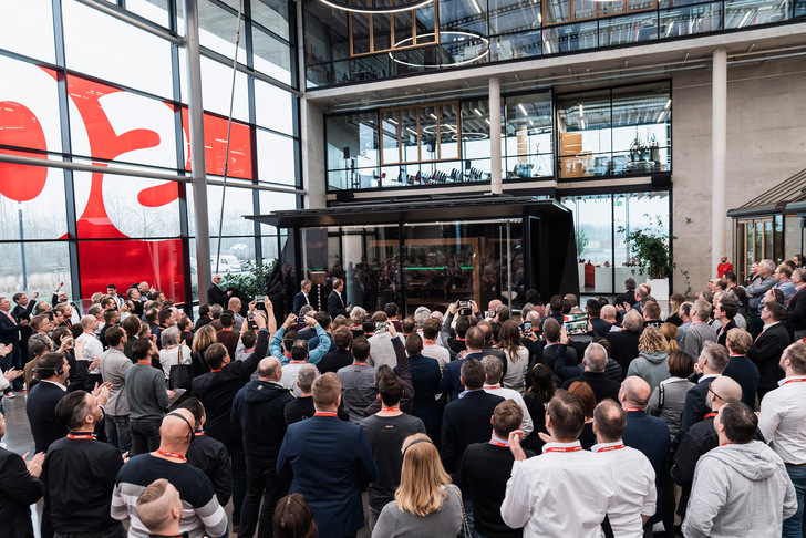 Enthüllt: Das neue Flachdach Avalis.