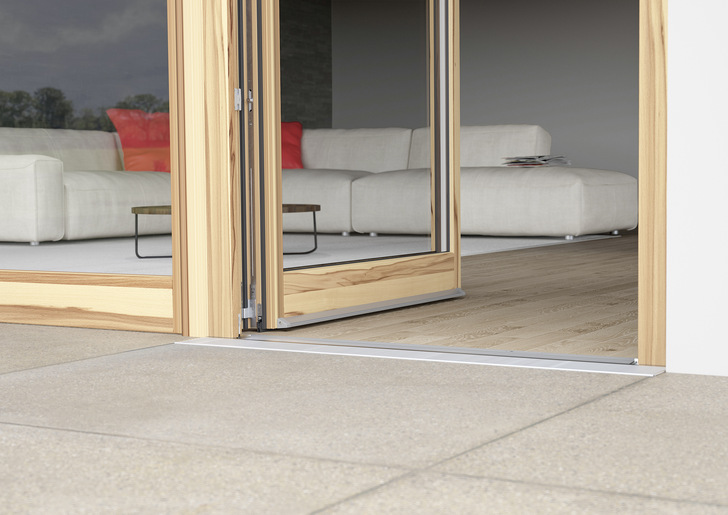 Mit dem Türschwellensystem Combi Plan sind jetzt auch bodenebene Holztüren möglich - © Foto: Grundmeier KG
 Mit dem Türschwellensystem Combi Plan sind jetzt auch bodenebene Holztüren möglich