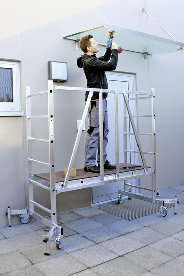 Sicherheit und hohe Bewegungsfreiheit sind Trumpf beim neuen ML Gerüst der Günzburger Steigtechnik.