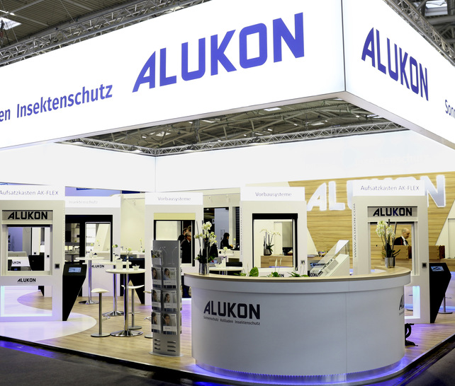 Die Besucher der Fensterbau Frontale können sich auf dem Alukon Stand zu vielen Neuheiten und Weiterentwicklungen im Bereich Rollladen, Sonnen- und Insektenschutz informieren und beraten lassen.