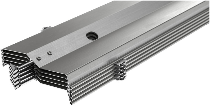 Die ZL 81 lässt sich im Raffstore-Kasten gut stapeln und wegen der Lamellenbreite von 81 mm in alle hauseigenen Raffstoresysteme integrieren.