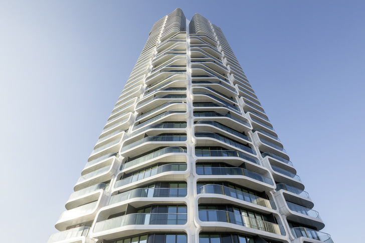 Deutschlands größtes Wohnhochhaus steht kurz vor der Fertigstellung. Der Grand Tower in Frankfurt besitzt eine Glas-Alu-Fassadenkonstruktion von Riva. - © Foto: Claus Graubner / Riva
