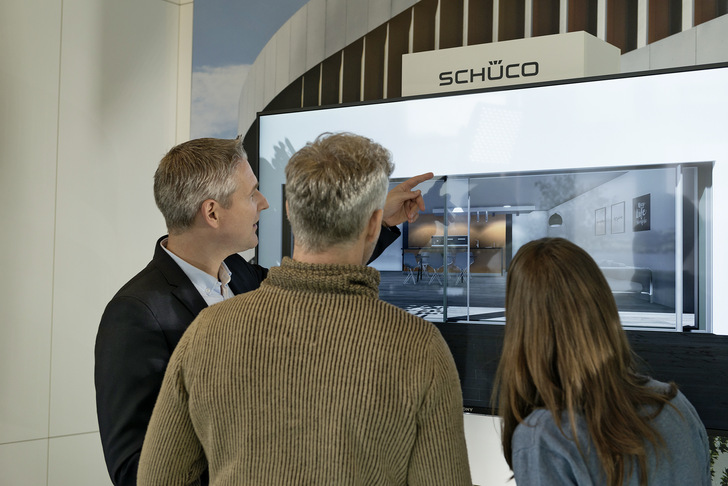 Der Product Configurator veranschaulicht das Schüco Produktportfolio für Bauherren als personalisierte Systemlösung. - © Foto: Schüco International KG
 Der Product Configurator veranschaulicht das Schüco Produktportfolio für Bauherren als personalisierte Systemlösung.