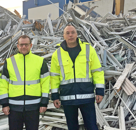 Jörg Frömming und Thomas Roblick (links im Bild) haben die Geschäftsführung der Dekura übernommen.