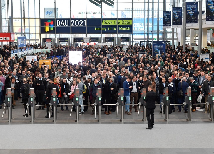 Bereits drei Viertel der verfügbaren Netto-Ausstellungsfläche der BAU 2021 sind fest gebucht. - © Messe München
