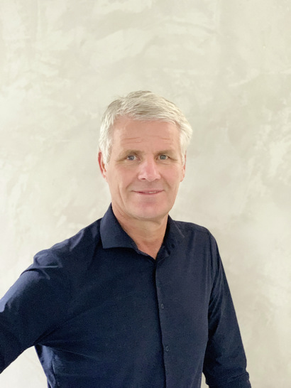 Klaus Musculus ist seit 1986 neben Georg Musculus Geschäftsführer des Tuchkonfektionärs in Bensberg bei Köln, seit 2018 auch bei dem ausgegliederten Unternehmen Musculus Sonnenschutz.