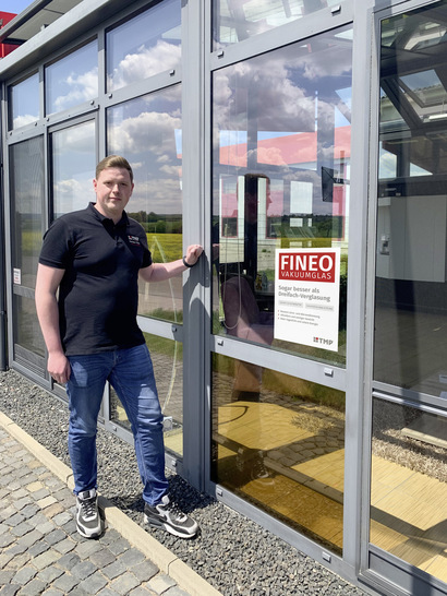 Ein Testfenster wurde in den TMP-Wintergarten eingebaut. Sebastian Koch wird jetzt beobachten, wie es dort seinen Zweck erfüllt. - © Foto: TMP
