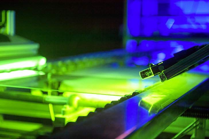 Der Einsatz von „Künstlicher“ Intelligenz (KI), soll die Entwicklung der nächsten Generationen von AGC Glasprodukten deutlich beschleunigen.