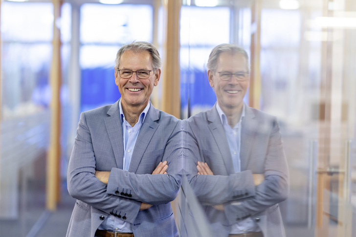 Hermann Schüller, geschäftsführender Gesells﻿chafter von Semcoglas