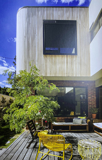 Solar by Bubendorff funktioniert in jeder Region, auch in Gegenden mit geringer Sonneneinstrahlung, sowie an allen Fassaden mit Süd- oder auch mit Nordausrichtung.