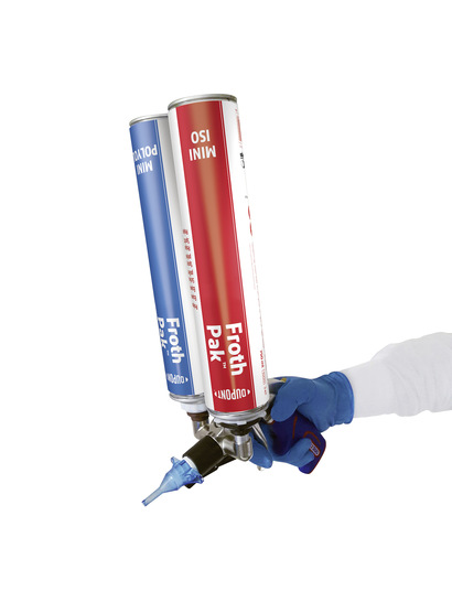 Ortschaum in höchster Qualität: Das Setzen von Innentüren wird mit dem Froth-Pak Mini leicht gemacht.