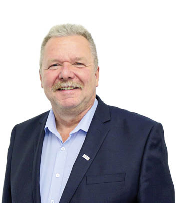 Herbert Thurik (54) ist seit 2001 bei der Alukon KG in Konradsreuth tätig und leitet den Bereich Kundenservice und Qualitätsmanagement. Er ist unter anderem für das Normen- und Patent­wesen sowie die Produktzertifizierung im Unternehmen zuständig. - © Foto: Alukon
