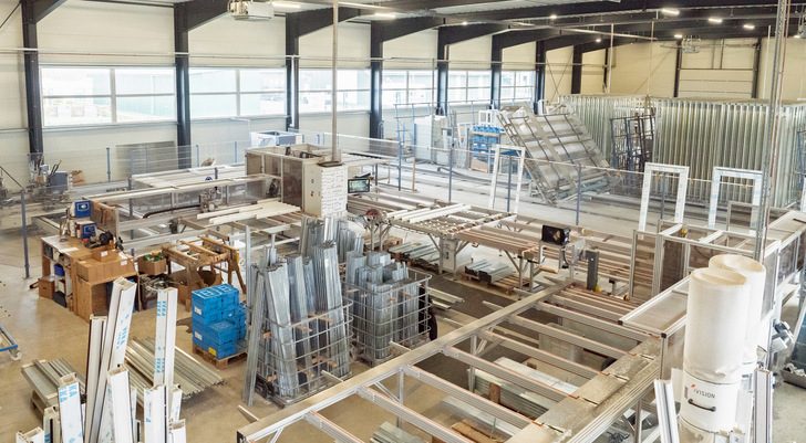 Mit ihrer modernen, hocheffizienten Fertigung ist die Tischlerei Willenborg hervorragend für die Zukunft gerüstet.