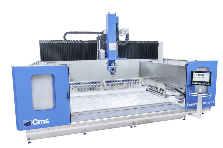 Das CMS Maxima Bearbeitungszentrum bearbeitet mit Toleranzen von +/– 0,05 mm