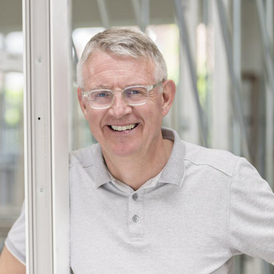 Bernd Löffel hat zusammen mit seinem Cousin Otto Löffel die Geschäfte geführt. - © Foto: Löffel Fenster + Fassaden GmbH & Co. KG
