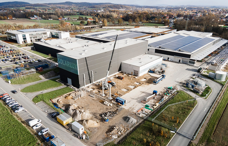 Seit Oktober wird auf dem Solarlux Campus in Melle gebaut: Auf 2850 Quadratmetern entstehen neue Kapazitäten.