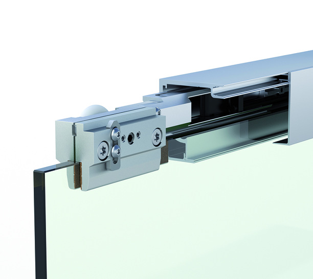 Der neue MasterTrack ST Duschtürenbeschlag trägt Glasscheiben von bis zu 40 kg bei einer Glasdicke von 8 mm.  - © Bohle AG
