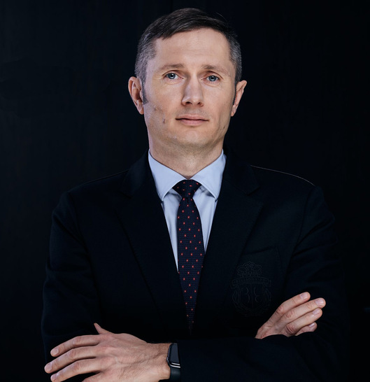 „Diese Akquisition wird beiden Parteien viel bringen“, ist Mikołaj Placek, Präsident der Oknoplast Gruppe, überzeugt und erhofft sich dadurch einen „einfachen und schnellen Markteintritt“ auf der iberischen Halbinsel.